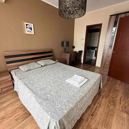 Apartment Golden Line