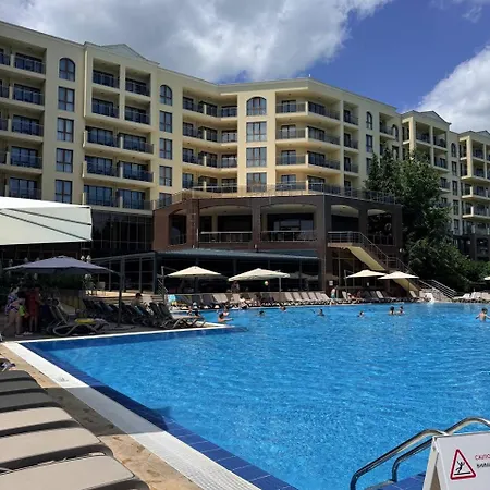 Golden Line Warna